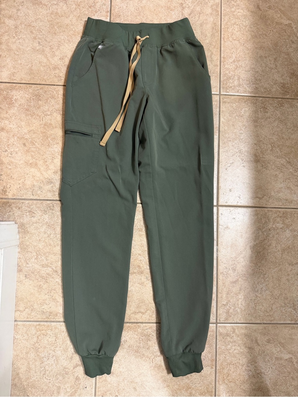 Figs Olive Green Zamora Joggers